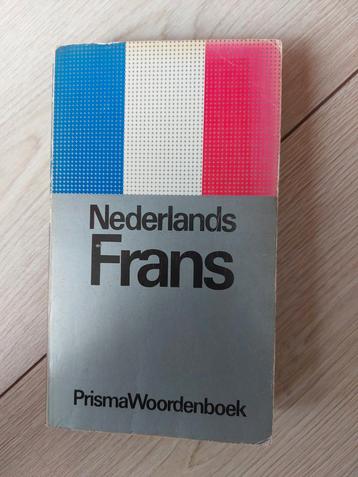 Nederlands - Frans woordenboek  beschikbaar voor biedingen
