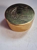 Klein blikje met scheeps afbeelding, Ophalen of Verzenden, Gebruikt, Zeilboot, Gebruiksvoorwerp