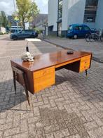 Prachtig directiebureau Jaren 60 passerpoten messing details, Ophalen, ,, Zo goed als nieuw, ,
