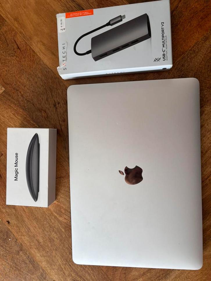 Macbook Pro met muis en usb adapter, Computers en Software, Apple Macbooks, Zo goed als nieuw, MacBook Pro, 13 inch, 2 tot 3 Ghz