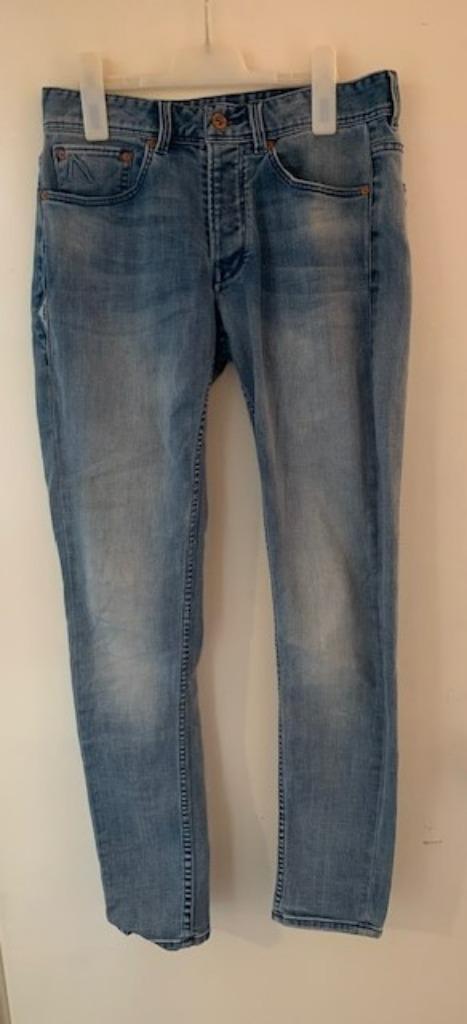 Blauwe spijkerbroek van Chasin. Maat 29/32, Kleding | Dames, Spijkerbroeken en Jeans, Zo goed als nieuw, Overige jeansmaten, Blauw
