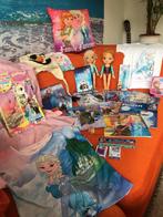 Frozen: DVD, liedjes CD, t-shirts, boekjes, kussen, Ophalen of Verzenden, Zo goed als nieuw
