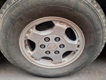 Chevrolet suburban tahoe avalance wielen met Michelin banden beschikbaar voor biedingen