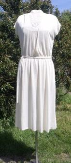 Prachtige creme kleurige jaren '70 jurk mt M/L, Kleding | Dames, Carnavalskleding en Feestkleding, Maat 38/40 (M), ., Ophalen of Verzenden
