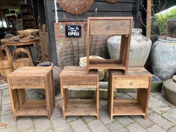 Stoere nachtkastjes van Old Wood beschikbaar voor biedingen