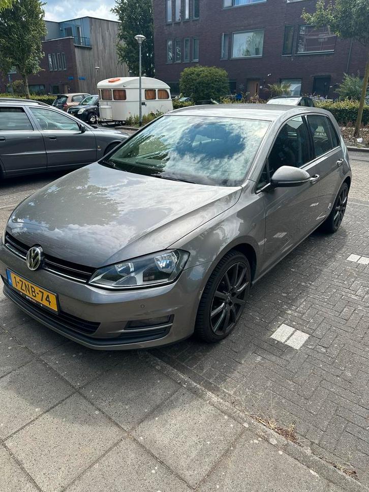 Volkswagen Golf 1.2 TSI 77KW 5D 2015 Grijs | Nieuwe APK, Auto's, Volkswagen, Particulier, Golf, ABS, Airbags, Airconditioning