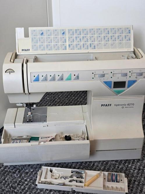 Pfaff Tiptronic 6270 - Dubbel Transport Naaimachine, Hobby en Vrije tijd, Naaimachines en Toebehoren, Gebruikt, Naaimachine, Pfaff