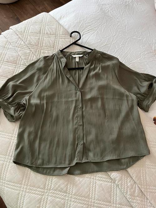 ZGAN! Mooie luchtige bloesje van H&M maat 42!, Kleding | Dames, Blouses en Tunieken, Zo goed als nieuw, Maat 42/44 (L), Groen