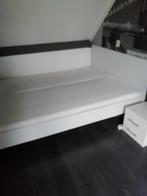 IKEA bed 140x200 met matrassen., Huis en Inrichting, Slaapkamer | Bedden, 140 cm, Wit, Zo goed als nieuw, Ophalen