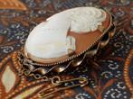 Mooie oude broche of speld uit Engeland met een camee 4 cm., Ophalen of Verzenden