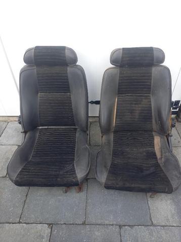 Stoelenset Alfa Romeo GTV 2L Bertone beschikbaar voor biedingen