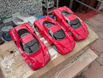 Charisma M14 Ferrari Enzo (3x) beschikbaar voor biedingen