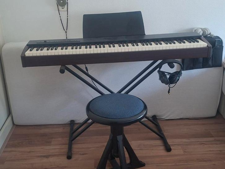 Roland F-20 Digitale Piano - Perfect voor Beginners!, Muziek en Instrumenten, Keyboards, Gebruikt, 88 toetsen, Roland, Aanslaggevoelig