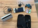 Nintendo Switch Oled + Controllers, Spelcomputers en Games, Switch OLED, Met games, Ophalen of Verzenden, Zo goed als nieuw