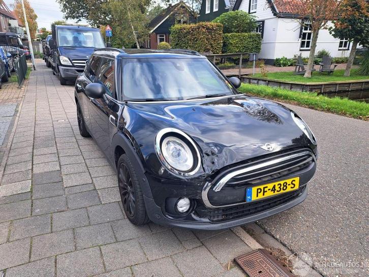 MINI Clubman ONE (bj 2017), Auto diversen, Schadeauto's, Mini, Handgeschakeld, Benzine, Stationwagon, Zwart