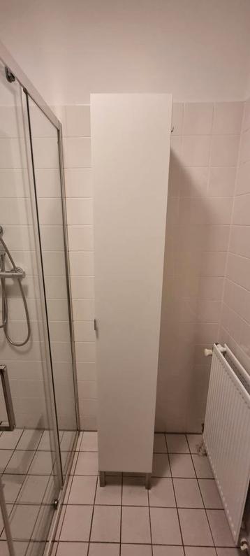 Smalle ikea badkamerkast  beschikbaar voor biedingen