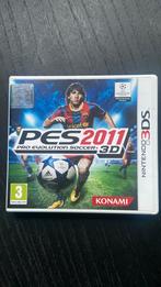 Pro Evolution Soccer 2011 3D, Spelcomputers en Games, Games | Nintendo 2DS en 3DS, Ophalen of Verzenden, Zo goed als nieuw, Sport