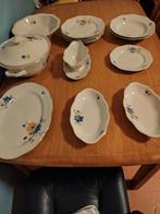 Incompleet Eet Servies met Blauwe Bloemen, Gebruikt, Ophalen of Verzenden, Overige stijlen, Porselein