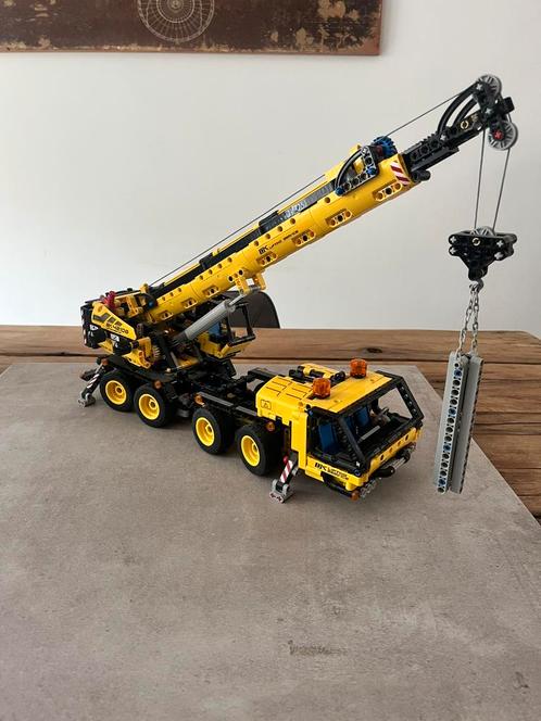 Lego technic 42108 Mobile Crane, Kinderen en Baby's, Speelgoed | Duplo en Lego, Zo goed als nieuw, Lego, Complete set, Verzenden
