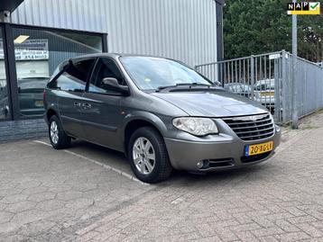 Chrysler Voyager 3.3i V6 SE / Airco / 7persoons / Trekhaak / beschikbaar voor biedingen