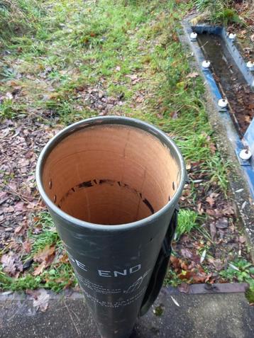 Partij kokers uit leger beschikbaar voor biedingen