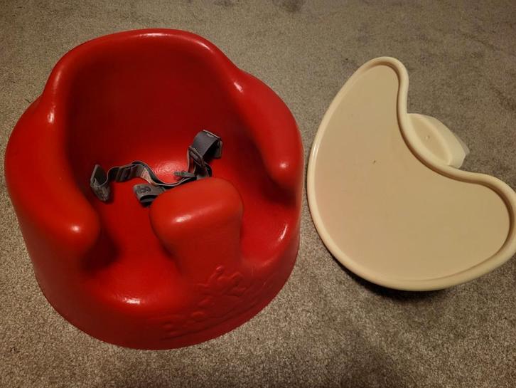 Bumbo stoeltje (floor seat) met dienblad, Kinderen en Baby's, Kinderstoelen, Gebruikt, Overige typen, Ophalen