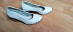 S Oliver schoen met klein hakje mt 37, Pumps, Wit, S oliver, Ophalen of Verzenden