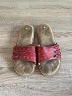 Stoere rode leren slippers Dr martens! 37 izgst, Slippers, Ophalen of Verzenden, Rood, Dr. Martens