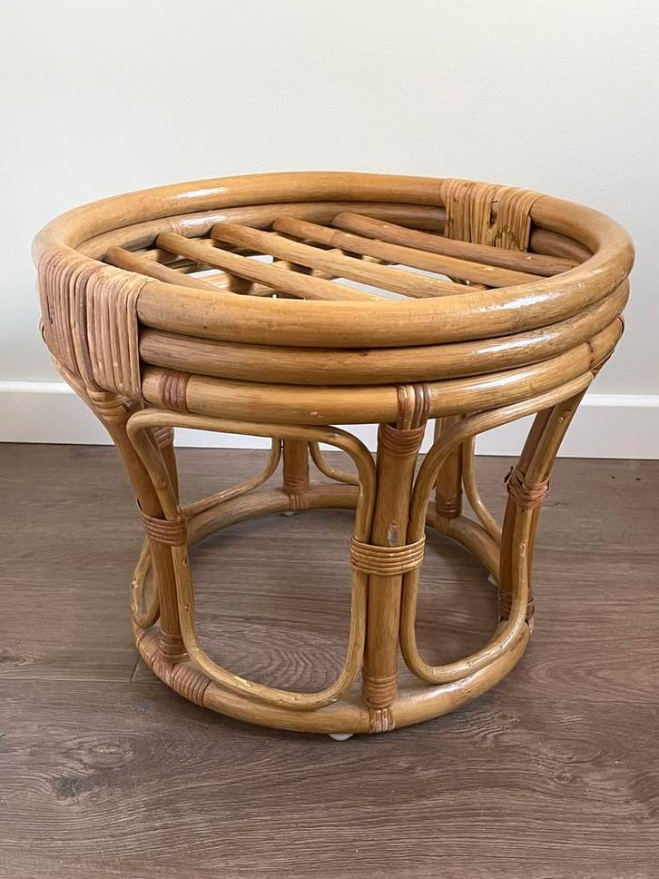 Vintage Rotan Krukje Plantentafeltje Bijzettafeltje, Huis en Inrichting, Krukjes, Zo goed als nieuw, Hout, Ophalen