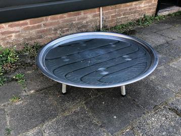 Salontafel beschikbaar voor biedingen