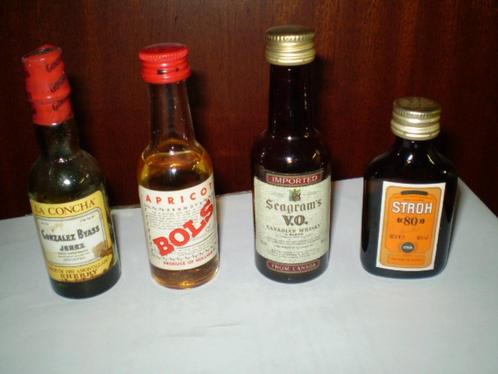 Vier miniatuur drankflesjes, Verzamelen, Wijnen, Zo goed als nieuw, Overige typen, Ophalen of Verzenden