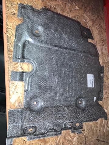Mercedes-Benz ML W164 chassis cover A1646800823 / A164680112 beschikbaar voor biedingen
