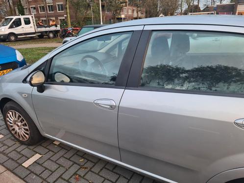 Fiat Punto 1.4 5DR 2009 Grijs, Auto's, Fiat, Particulier, Punto, Benzine, Hatchback, Handgeschakeld, Geïmporteerd, Zilver of Grijs
