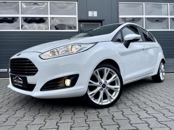 Ford Fiesta 1.0 EcoBoost TITANIUM *TREKHAAK*ECC*17 LMV*MOOIE beschikbaar voor biedingen