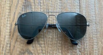 Ray Ban Zonnebril junior piloot beschikbaar voor biedingen