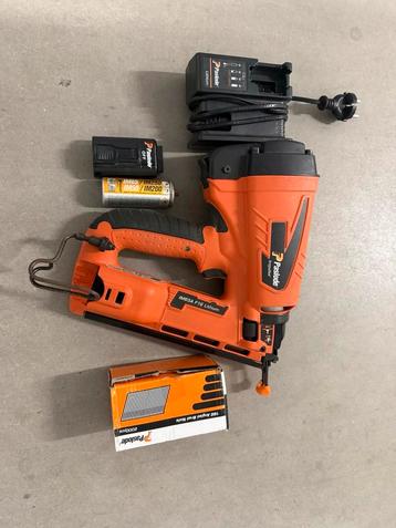 Paslode IM65A F16 Lithium tacker beschikbaar voor biedingen