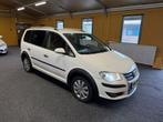Volkswagen TOURAN 7 PERSOONS MET 3X CROSS & BIXENON & CAR PL, Auto's, Stof, Gebruikt, 4 cilinders, Wit