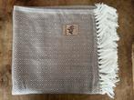 Alpaca plaid 170x135, Huis en Inrichting, Woonaccessoires | Plaids en Woondekens, Ophalen of Verzenden, Almere, From Abroad, Info.fromabroad@gmail.com