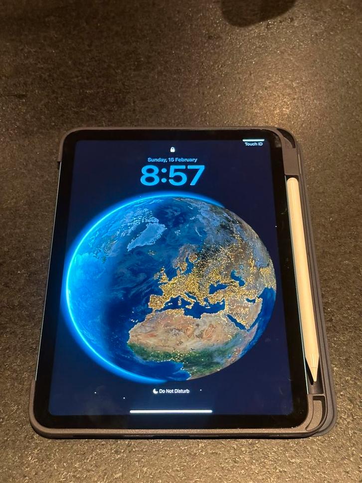 Apple iPad A16 2025 Perfecte staat! Inclusief hoes en pencil, Computers en Software, Apple iPads, Zo goed als nieuw, Apple iPad Air