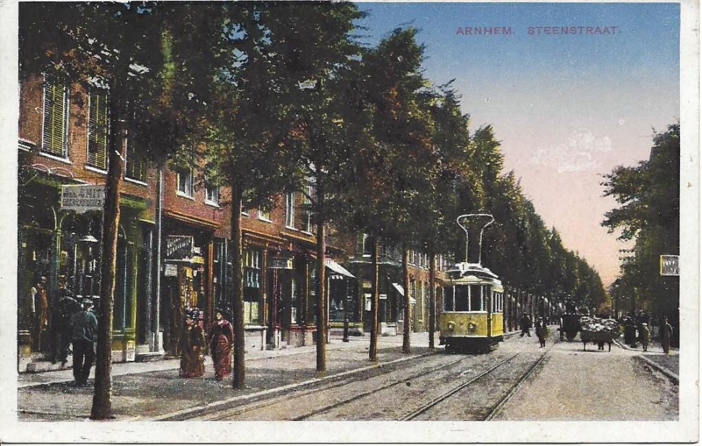 Arnhem (Gld.) Steenstraat, Tram, Volk, Ophalen of Verzenden, Voor 1920, Ongelopen, Gelderland