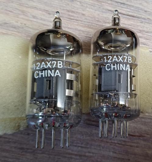 ECC83 (12AX7B)  2x    voor high-end audio of gitaar- amp., Audio, Tv en Foto, Versterkers en Receivers, Nieuw, Overige systemen