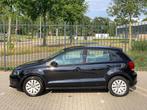 Volkswagen Polo 1.2 Trendline | AIRCO | CARPLAY | ELC RAMEN, Voorwielaandrijving, Gebruikt, Zwart, 60 pk