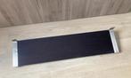 Wandplank Ikea, bruin zwart, aluminium, 80 x 20 cm, Huis en Inrichting, Ophalen of Verzenden, Zo goed als nieuw