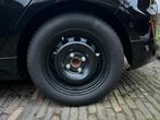Continental Wintercontact Winterbanden Ford Fiesta MK 7 2020, Auto-onderdelen, Banden en Velgen, Ophalen, 15 inch, Winterbanden