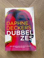 Daphne Deckers - Dubbel Zes, Ophalen of Verzenden, Gelezen, Nederland