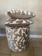 Poef met bijpassende kussens beige, Huis en Inrichting, Banken | Voetenbanken en Poefen, Minder dan 50 cm, Rond, Nieuw, Minder dan 50 cm
