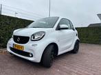 Smart ForTwo 0.9 66KW Coupe AUT 2018 Wit, Auto's, Smart, 898 cc, Zwart, 840 kg, Wit