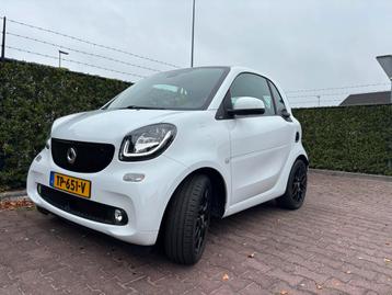 Smart ForTwo 0.9 66KW Coupe AUT 2018 Wit  90 PK. beschikbaar voor biedingen