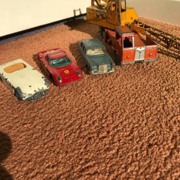 oude dinky toys  en corgi toys ferrari 250 LM beschikbaar voor biedingen