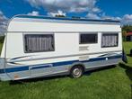 Caravan fendt 470 tfb bouwjaar 2004 ,1juli 2025 beschikbaar, Caravans en Kamperen, Vast bed, Rondzit, Particulier, Schokbreker